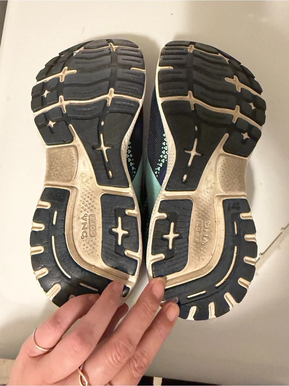 Brooks Women’s Ghost 14 Navy and Mint Running Shoes